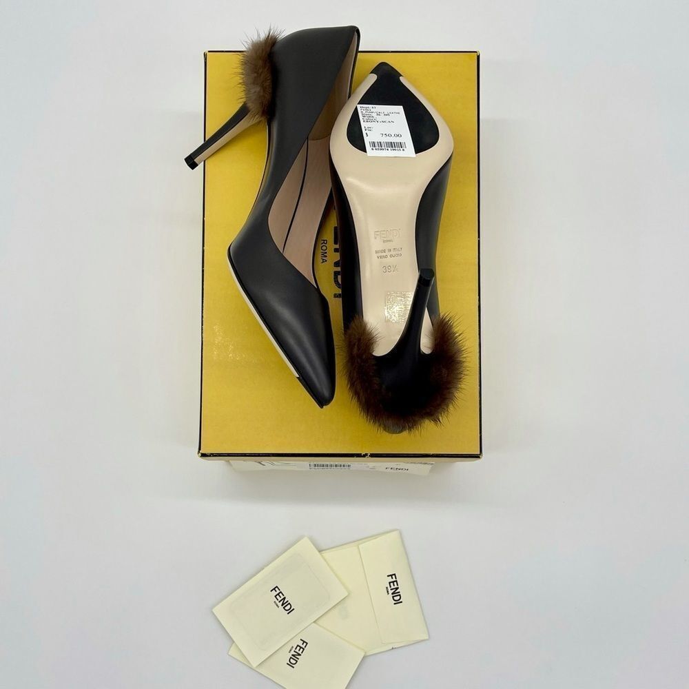 Fendi Closed Toe Heels Black Leather Pumps w/ Brown Mink Fur Size 39.5 NWT - Picture 3 of 15